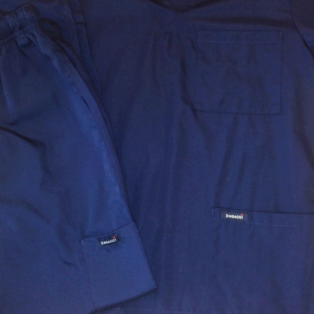 Dagacci scrub set
